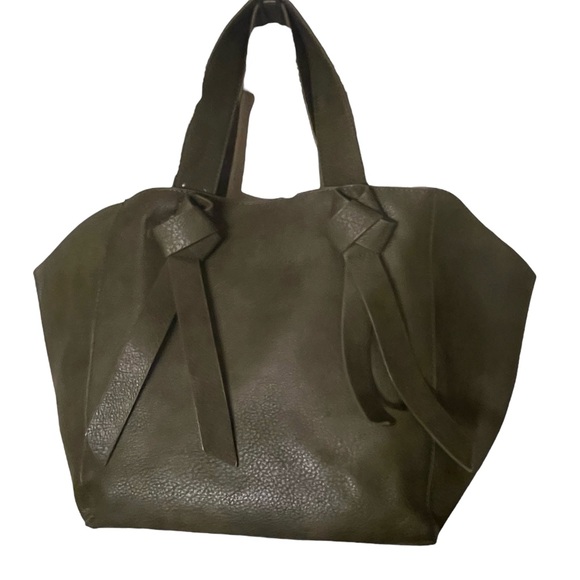 Ciel Winged Tote Bag-Moss - Picture 1 of 5